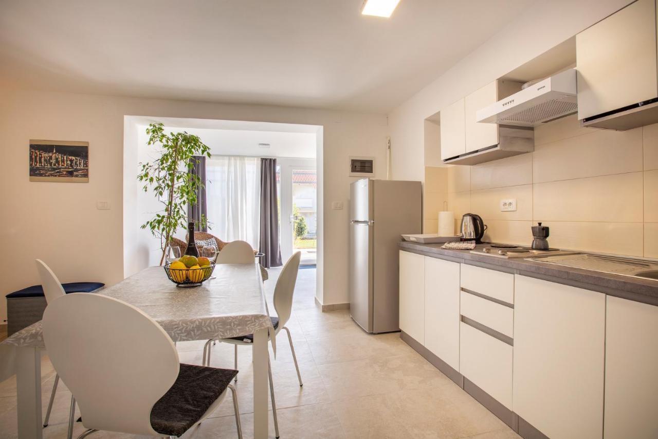 Apartaments Punta Relax Умаг Екстериор снимка